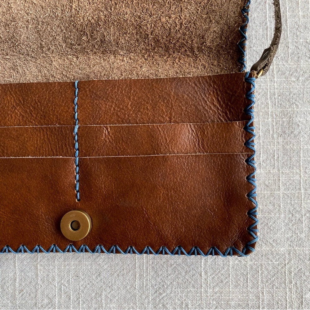 Handmade Leather Crossbody Purse Cardholder Bag Hand-Stitched - Picture 11 of 12